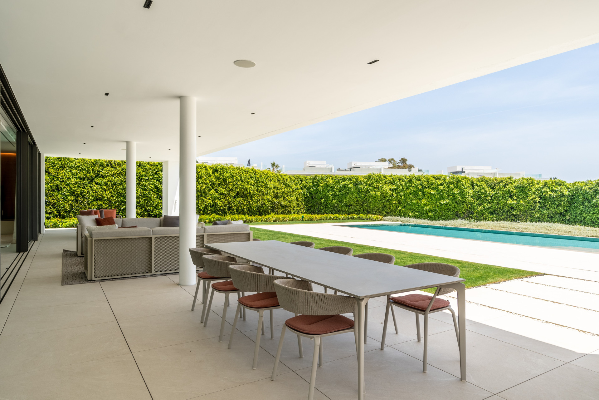 Luxury Villa in Marbella's Golden Mile with Stunning Sea Views — photo 25
