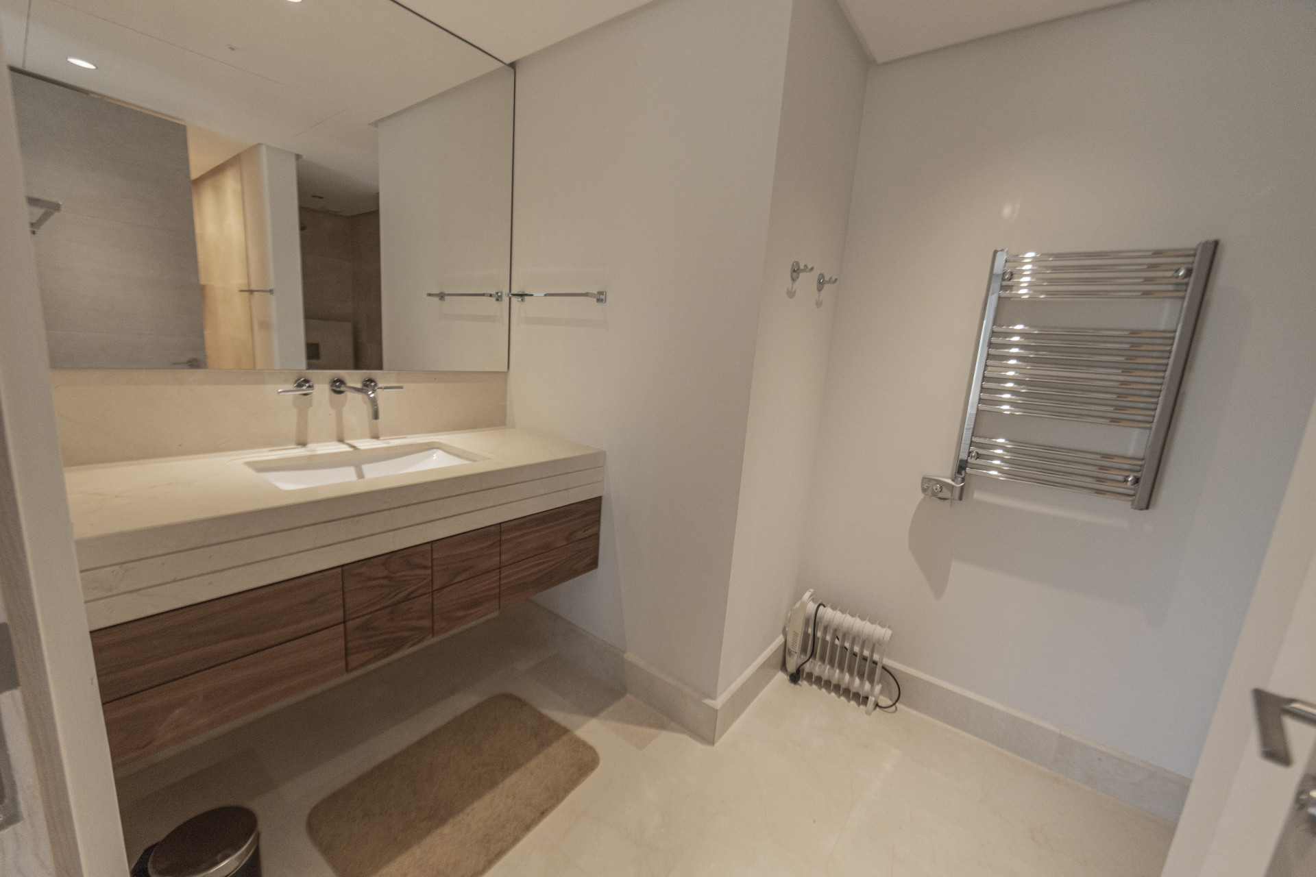 Luxe Duplex Penthouse aan het strand in Los Granados, Marbella — foto 19