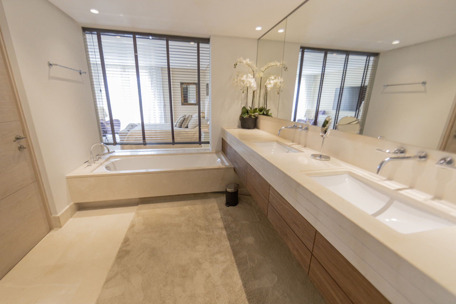 Luxe Duplex Penthouse aan het strand in Los Granados, Marbella — foto 18