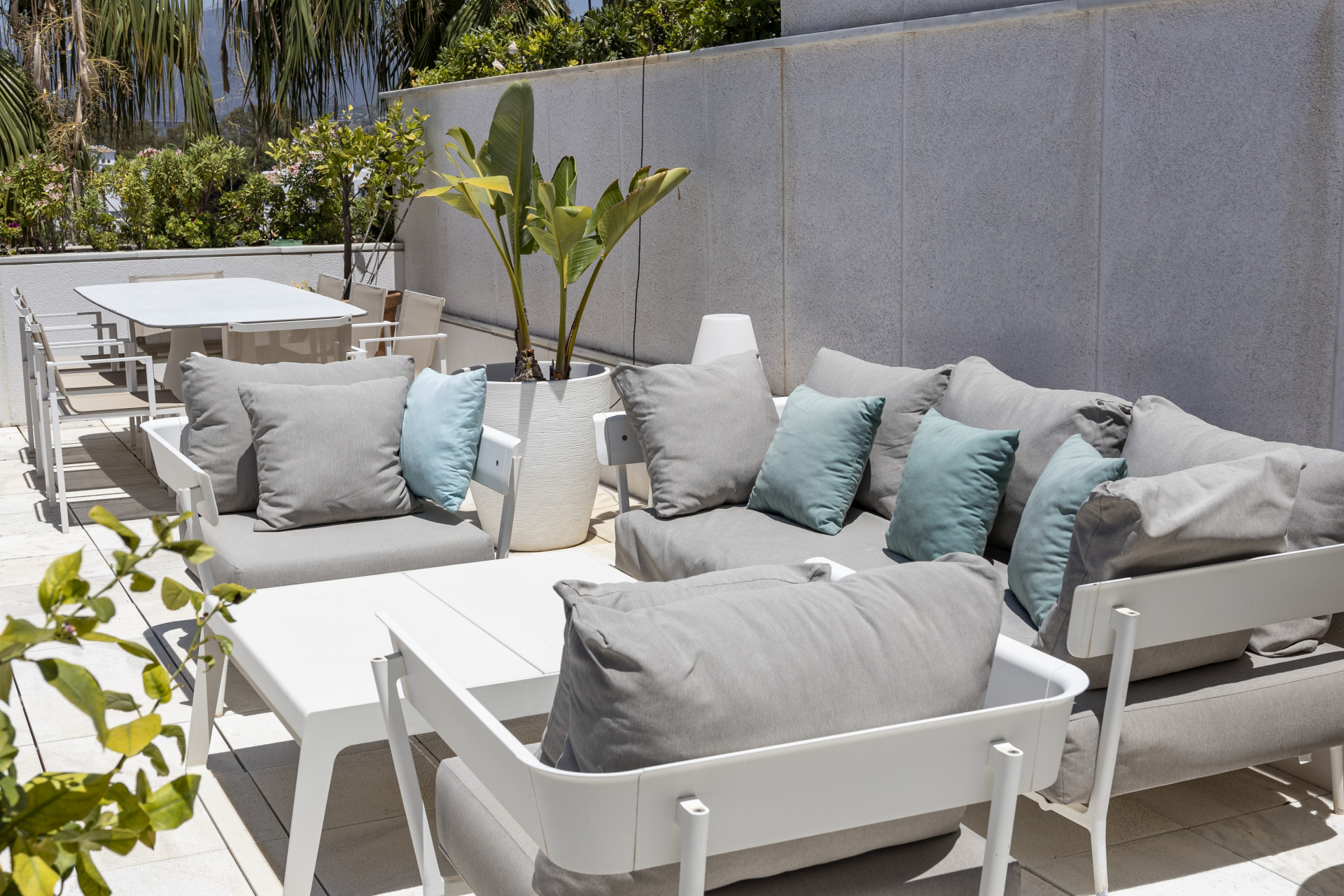 Luxe Duplex Penthouse aan het strand in Los Granados, Marbella — foto 23