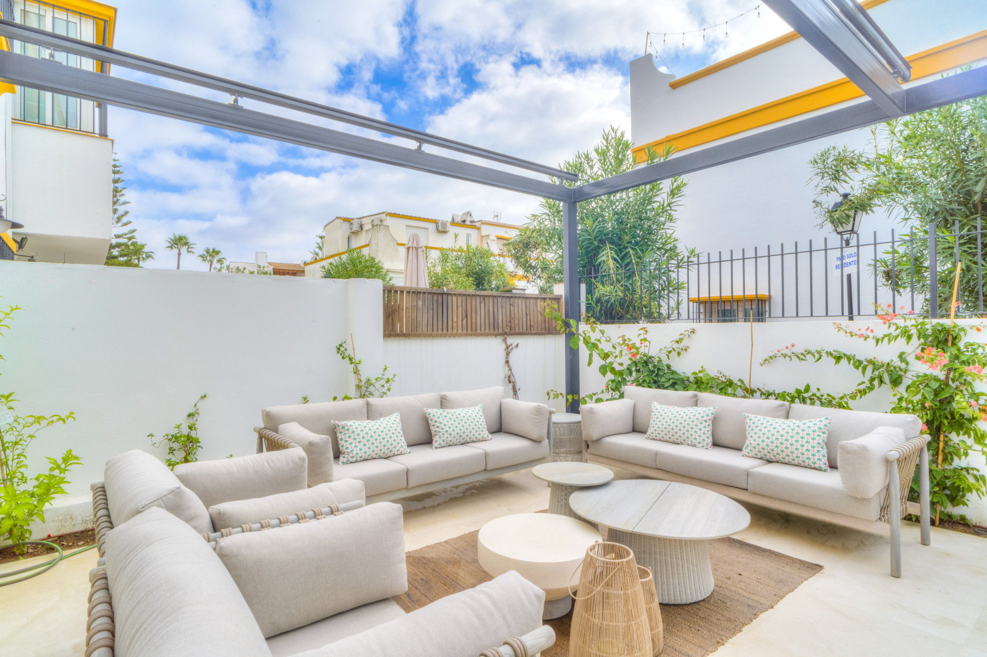 Beautiful Semi-Detached House Close to Beach in Marbella Golden Mile — photo 19