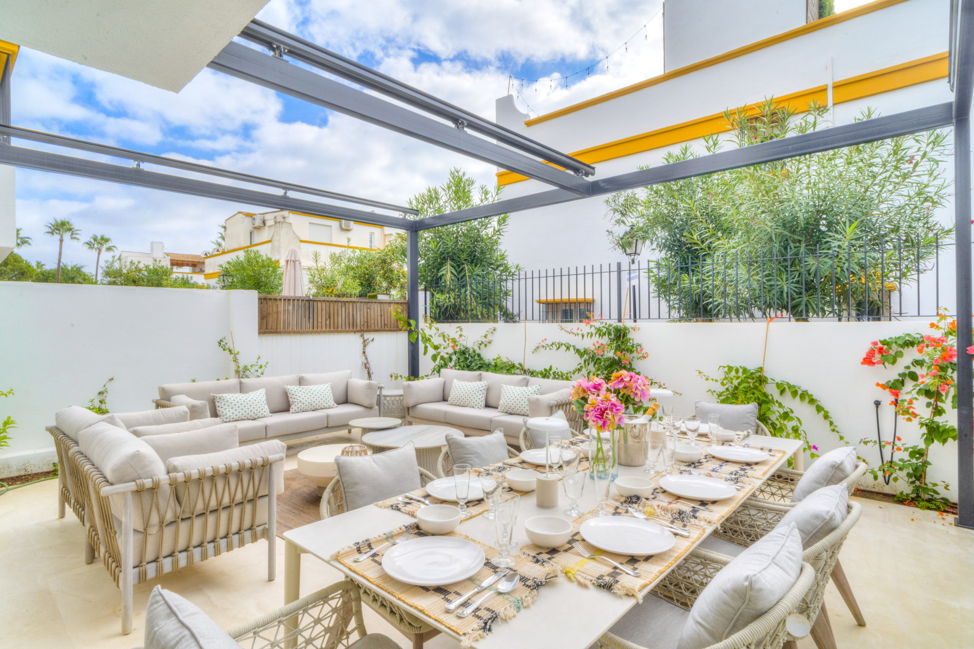 Beautiful Semi-Detached House Close to Beach in Marbella Golden Mile — photo 18