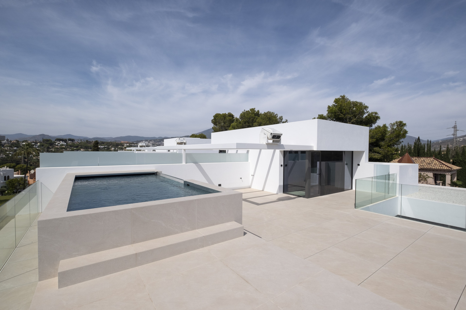 Moderne neue Bau Doppelhaushälfte in Nueva Andalucia — Foto 18
