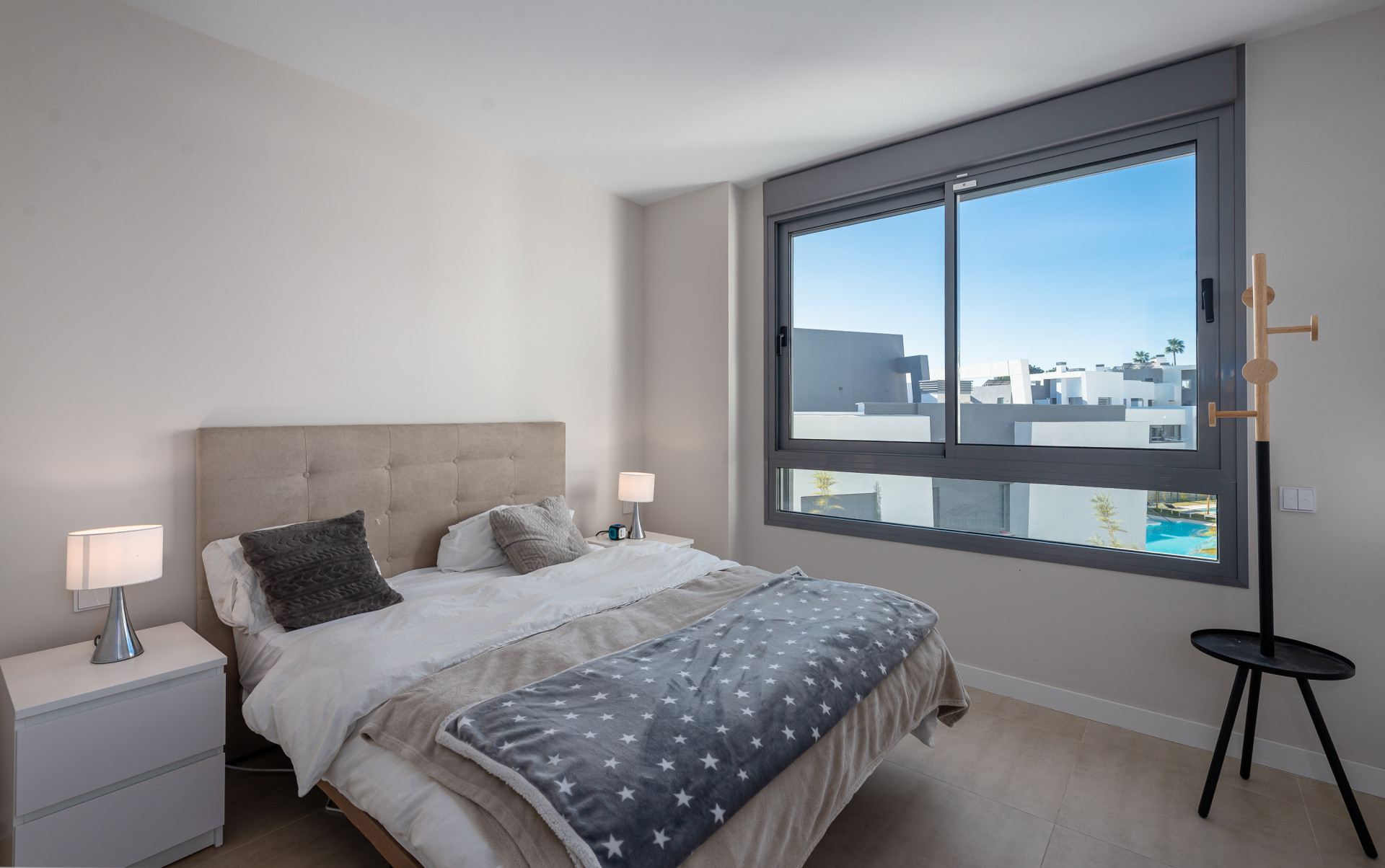 Brand New Modern Apartment with Top Amenities in Selwo Estepona — photo 25