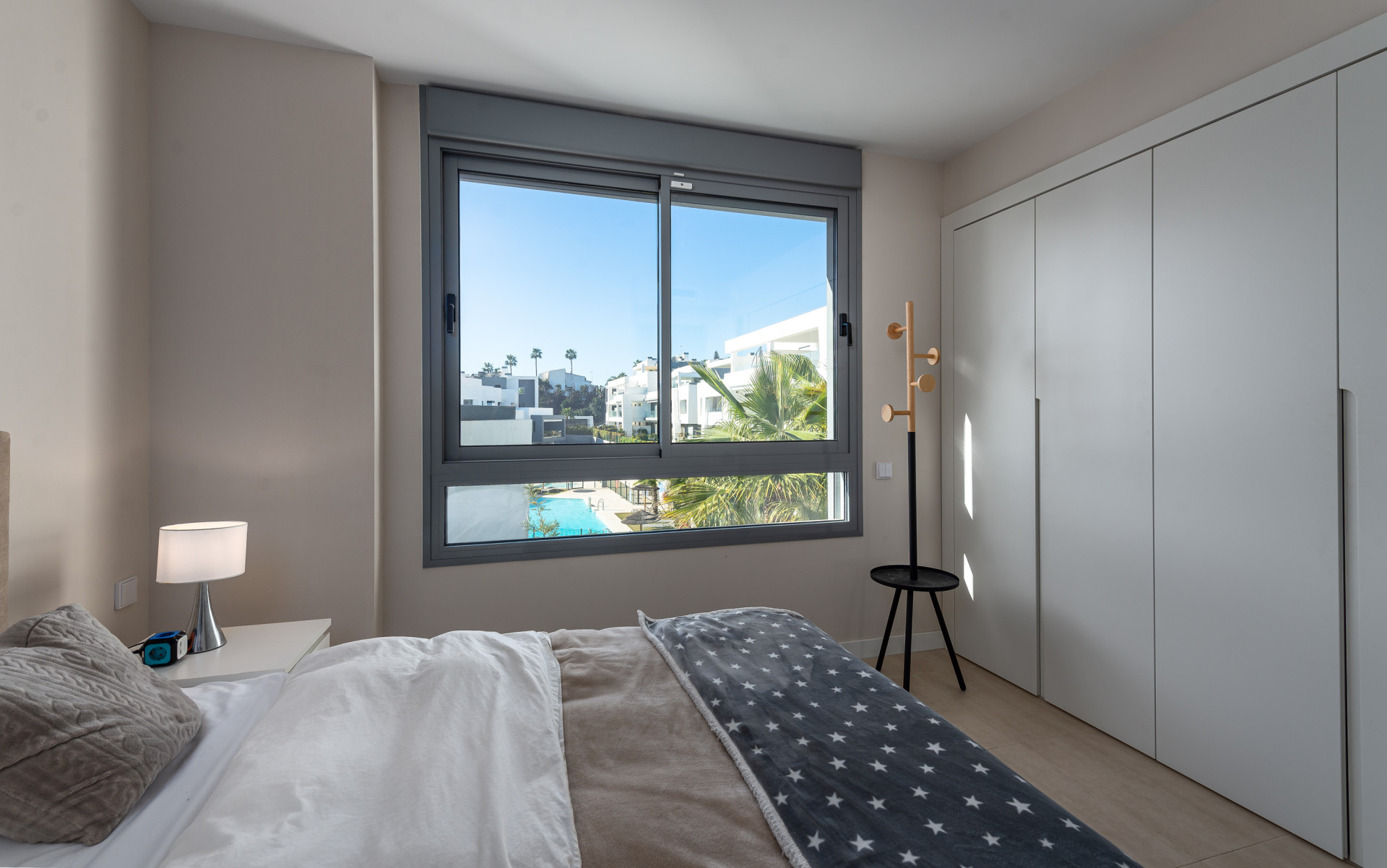 Brand New Modern Apartment with Top Amenities in Selwo Estepona — photo 26