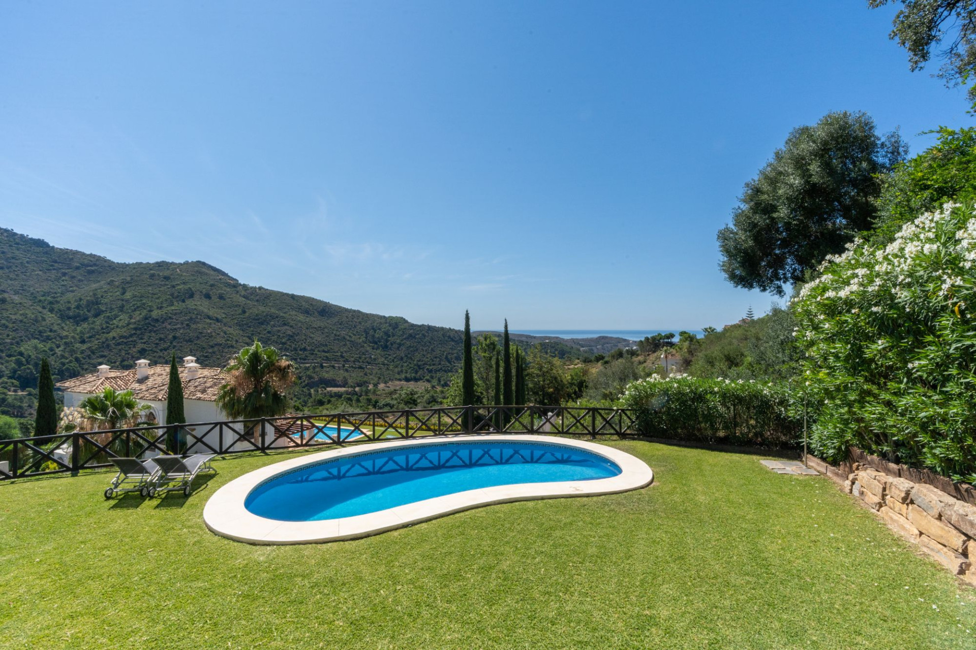 Exquisite Villa with Panoramic Sea Views in Monte Mayor, Benahavis — photo 33