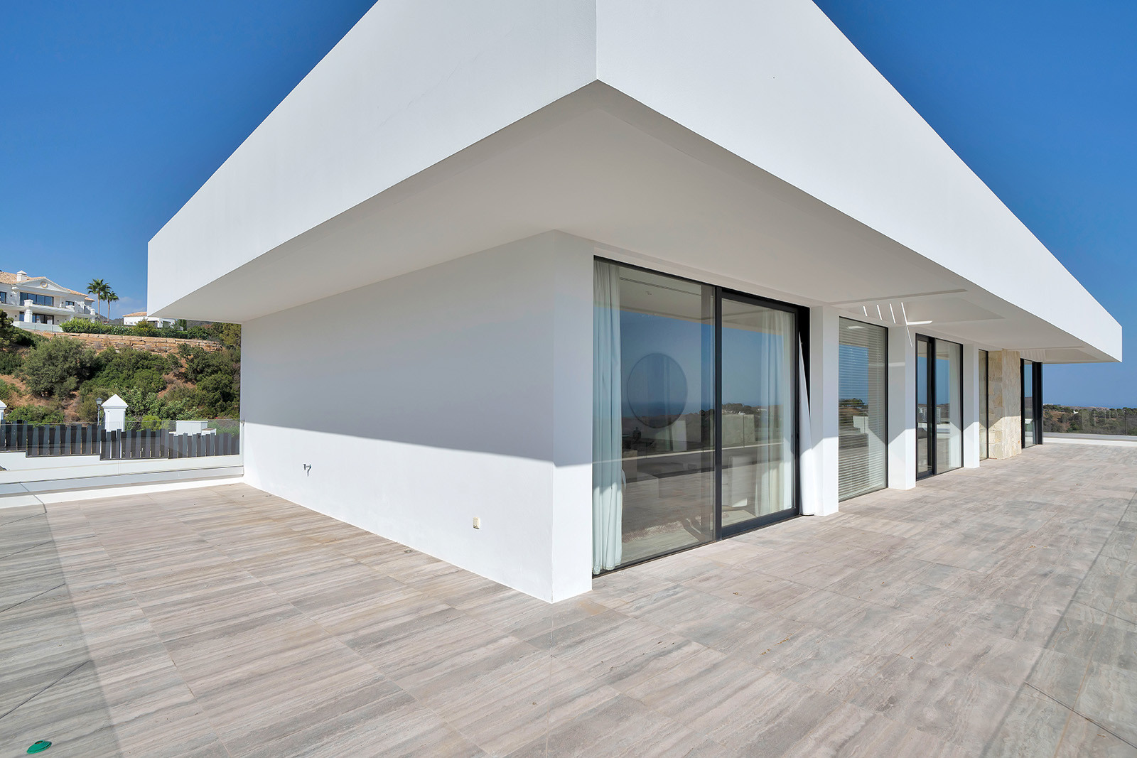 Luxurious 7-Bedroom Villa with Panoramic Views in Monte Mayor, Benahavis — photo 29