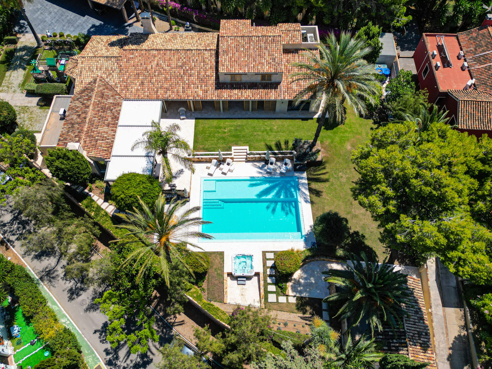 Luxus Villa Ibiza-Style mit Panoramablick in Marbella — Foto 36