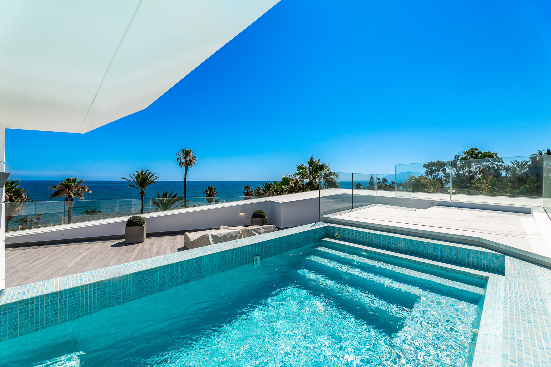 Luxus-Neue Villa in Exclusive Los Monteros, Marbella — Foto 17