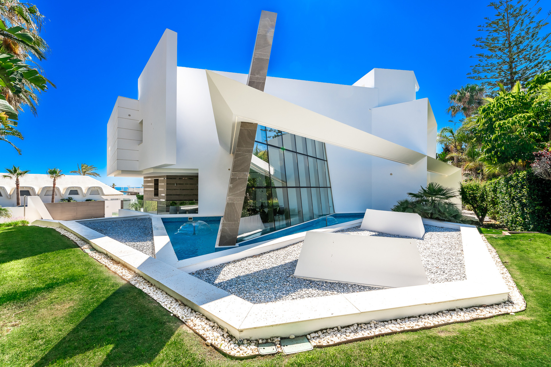 Luxus-Neue Villa in Exclusive Los Monteros, Marbella — Foto 19