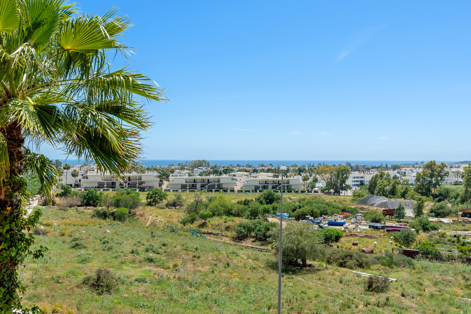 Luxueus appartement met panoramisch uitzicht op zee in Cumbres del Rodeo, Marbella — foto 21