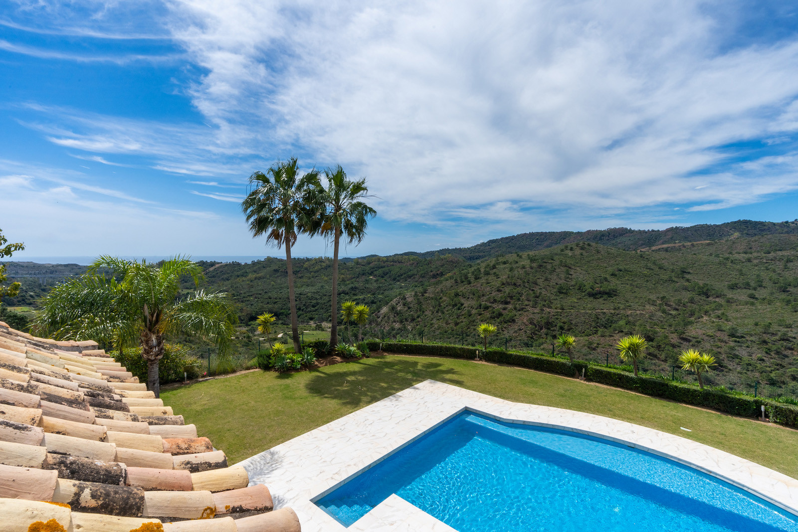 Luxury Villa in Monte Mayor, Benahavis with Panoramic Views — photo 20