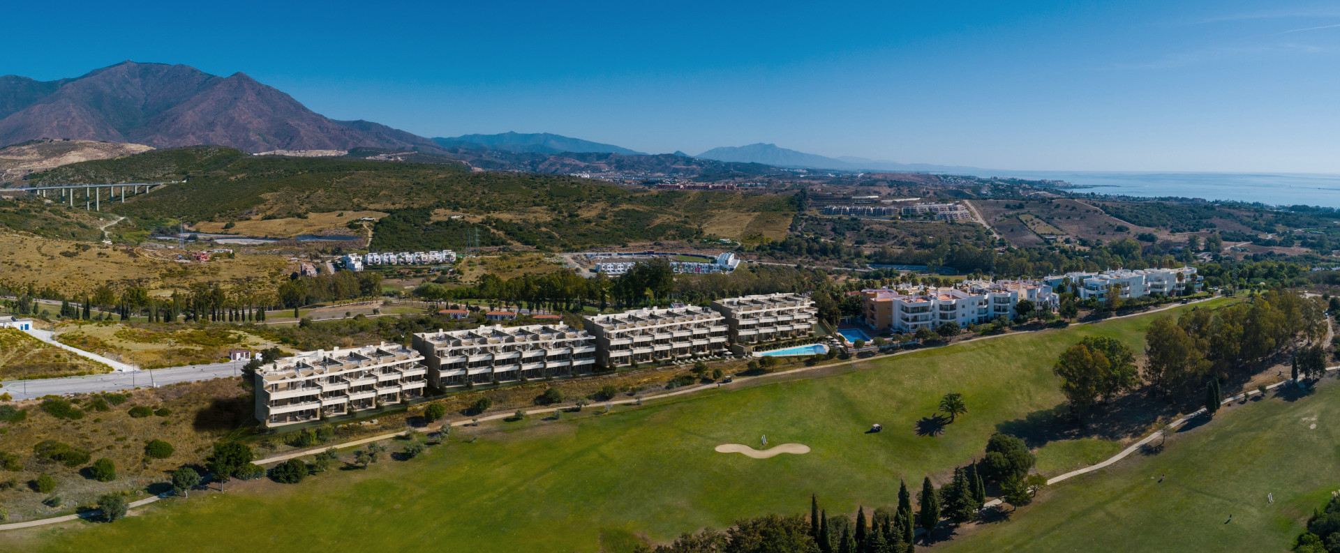 Contemporary Apartment mit 2 Schlafzimmern und Panoramablick auf den Golfplatz Estepona — Foto 19