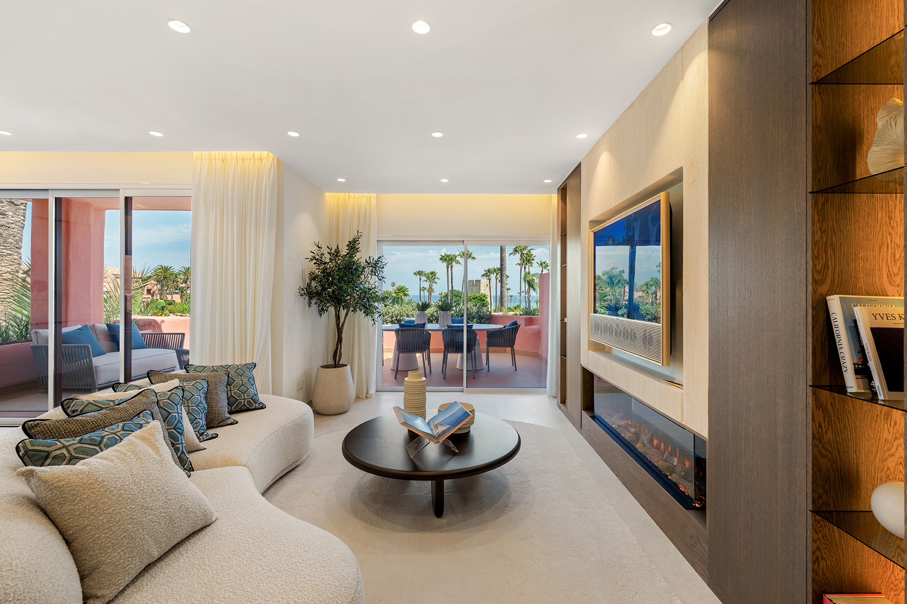 Luxurious Beachfront Apartment in Cabo Bermejo, Estepona East — photo 5