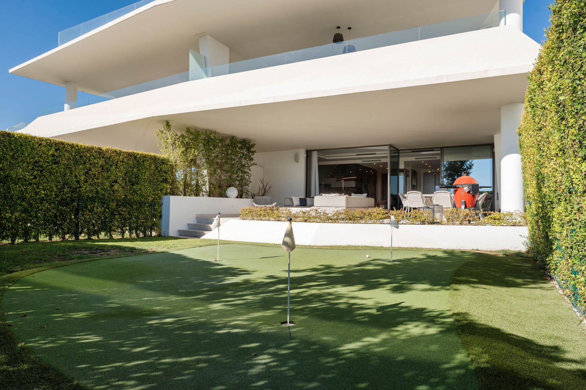 Villa independiente contemporánea en Nueva Andalucía con vistas panorámicas — foto 39