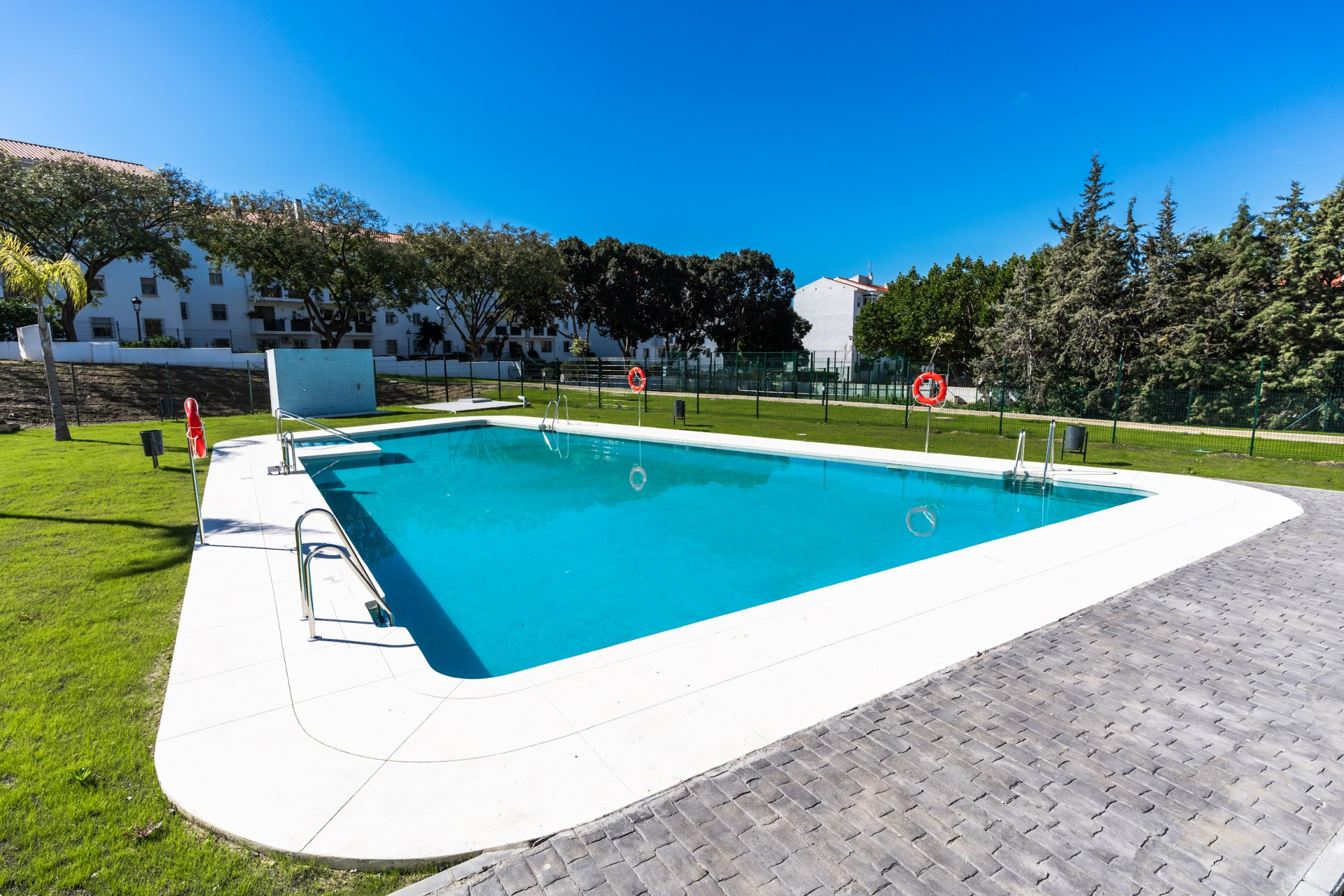 Brand New Ground Floor Apartment with Large Garden in Estepona — photo 19