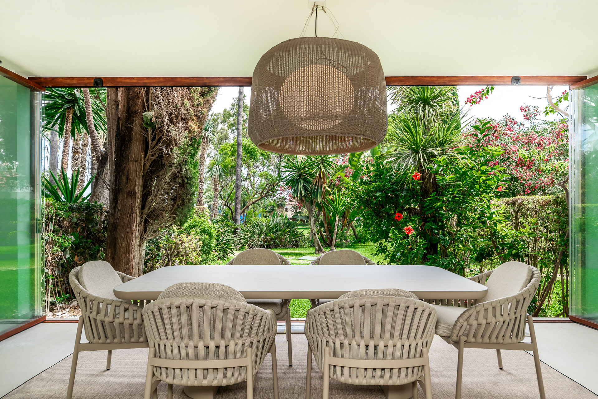 Front Line Beach Townhouse with Panoramic Sea Views in Estepona East — photo 20
