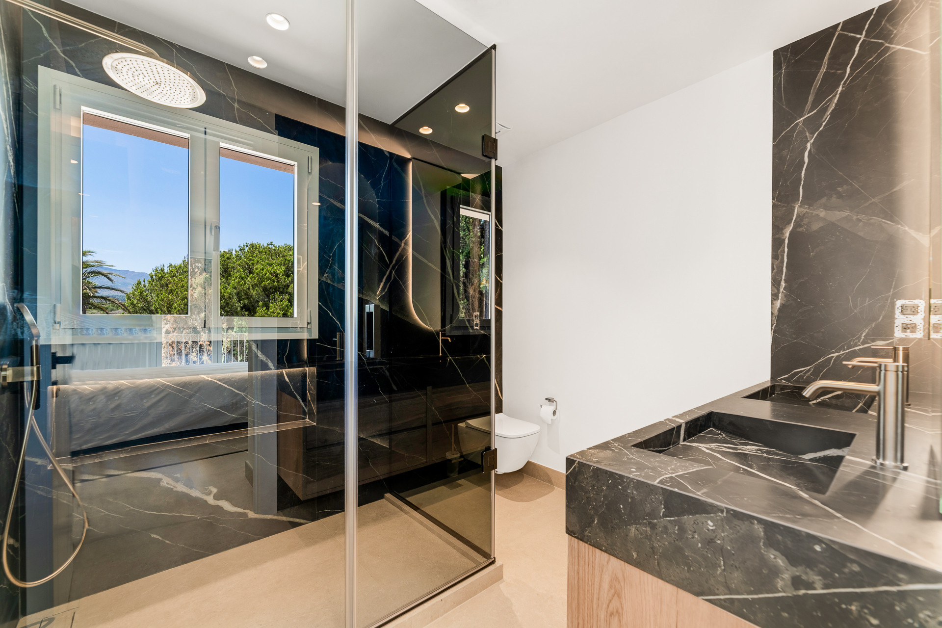 Front Line Beach Townhouse with Panoramic Sea Views in Estepona East — photo 16