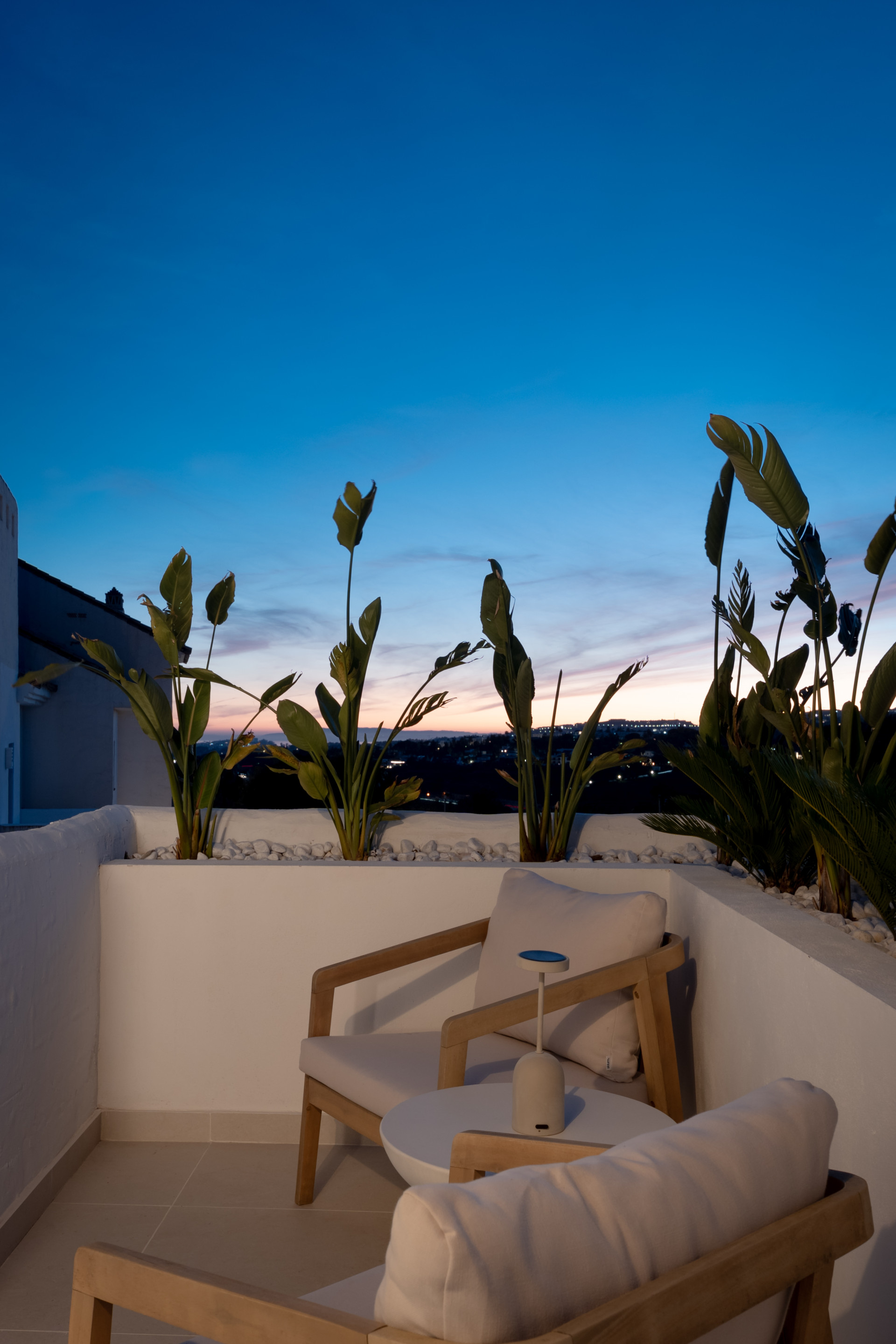 Ático duplex de esquina de lujo con vistas panorámicas en Nueva Andalucía, Marbella — foto 35