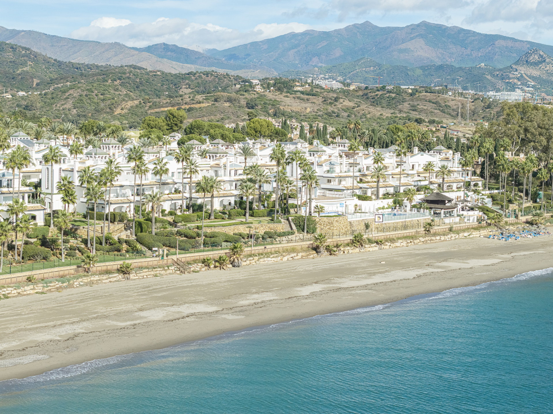 Elegante Ático Duplex frente a la playa en Dominion Beach, Estepona — foto 35