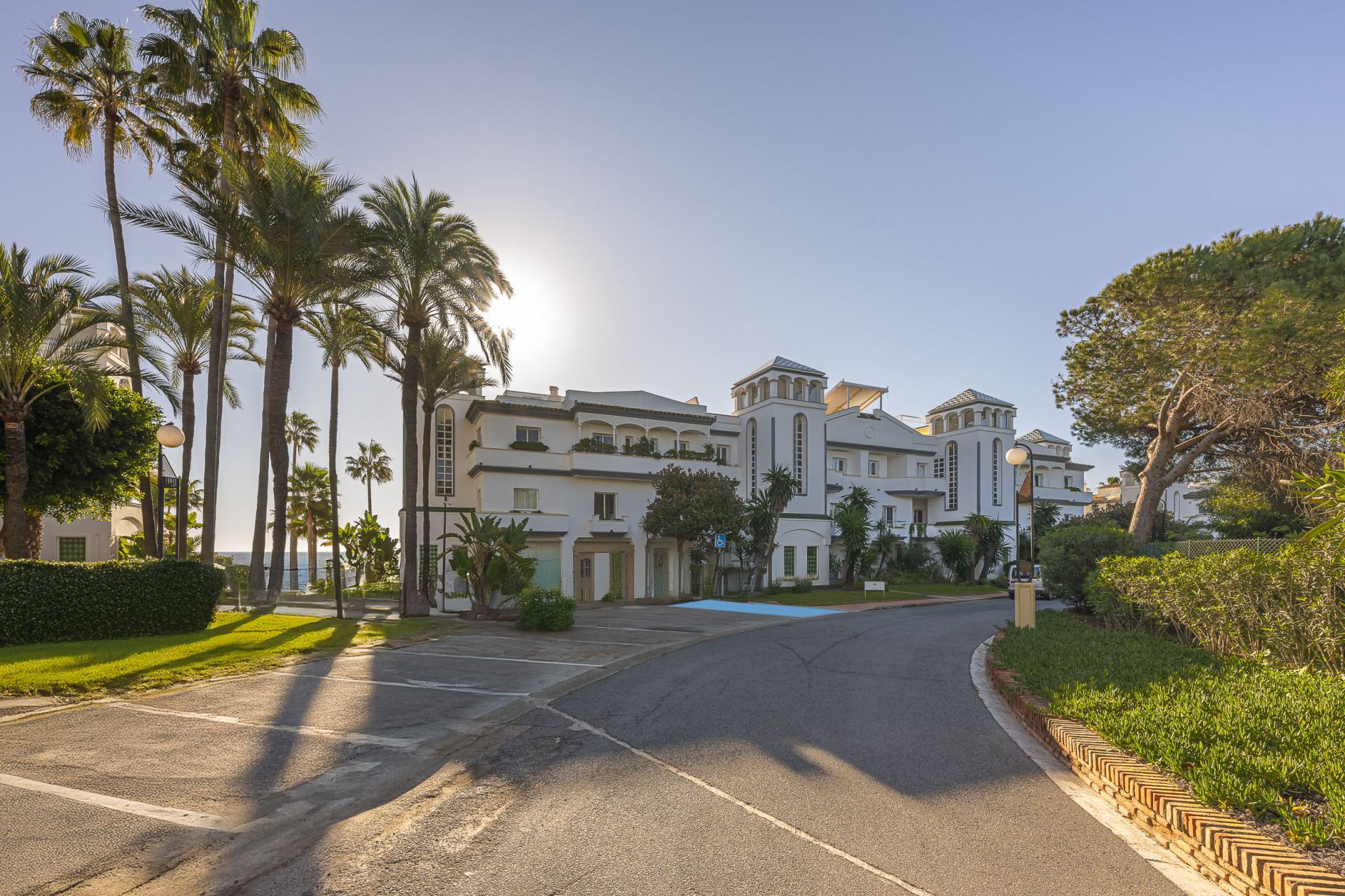 Elegante Ático Duplex frente a la playa en Dominion Beach, Estepona — foto 31