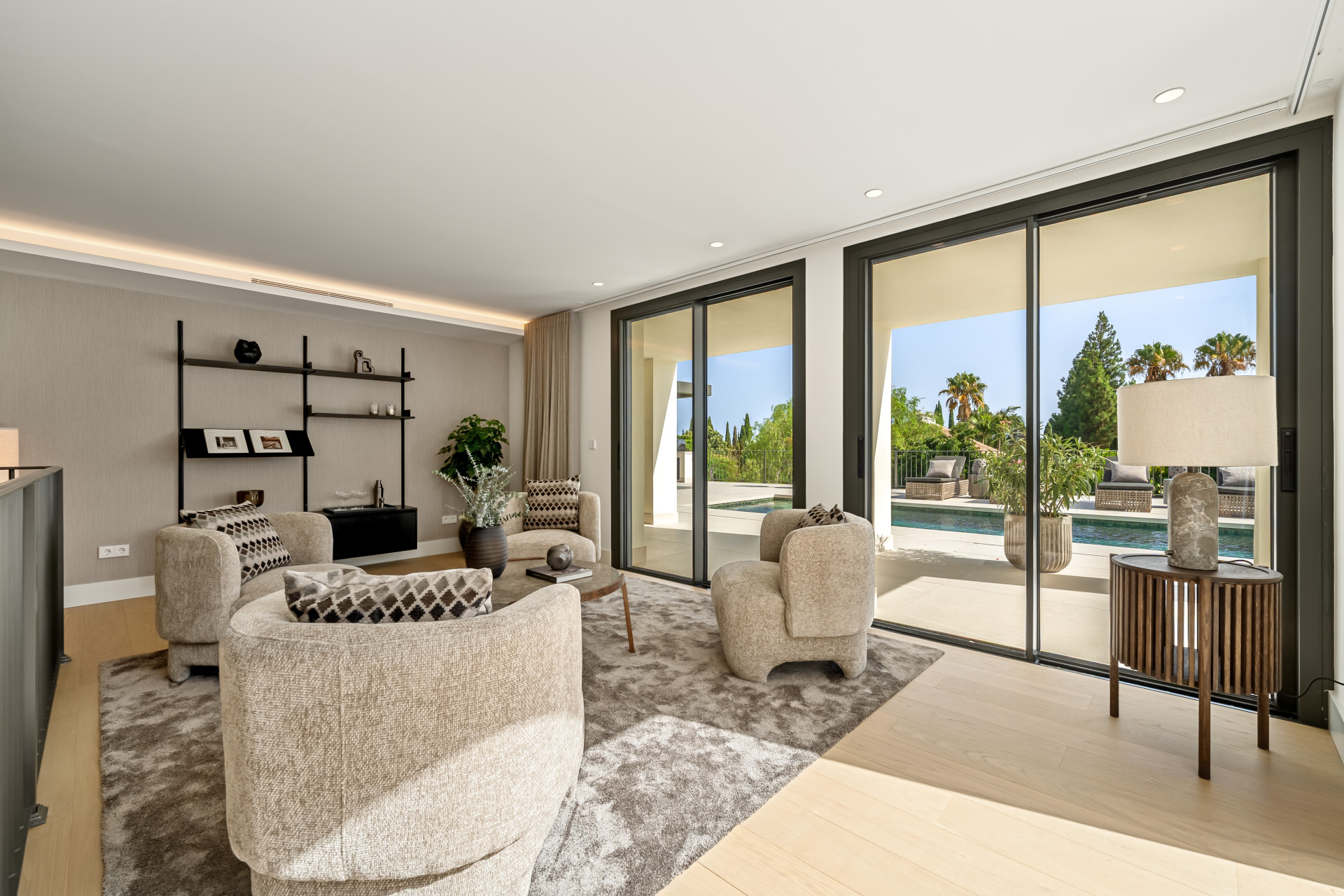 Villa de estilo andaluz reformada en Rocio de Nagüeles — foto 23