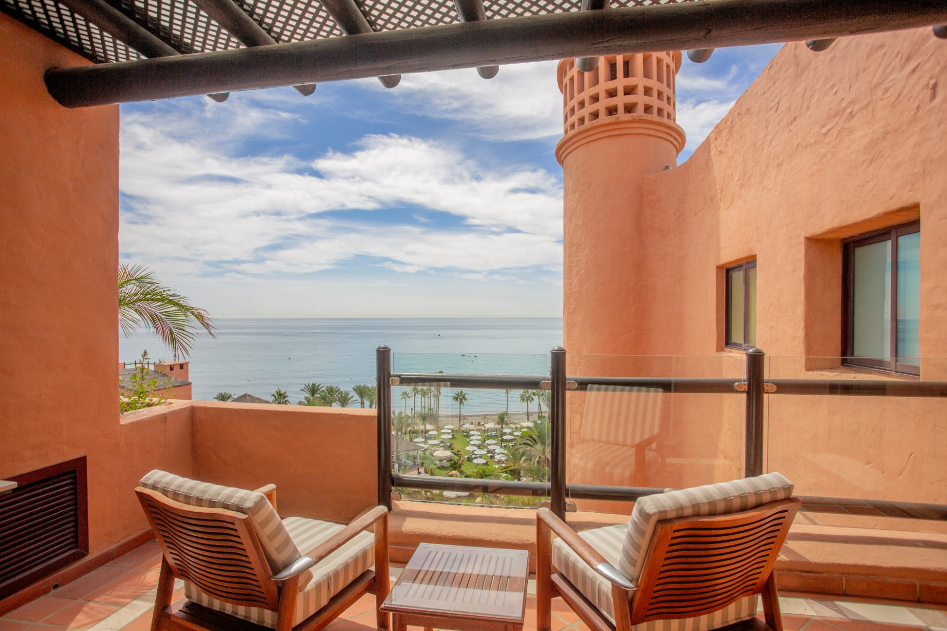 Opulent Six-Bedroom Seafront Penthouse in Kempinski Hotel Bahia, Estepona — photo 33