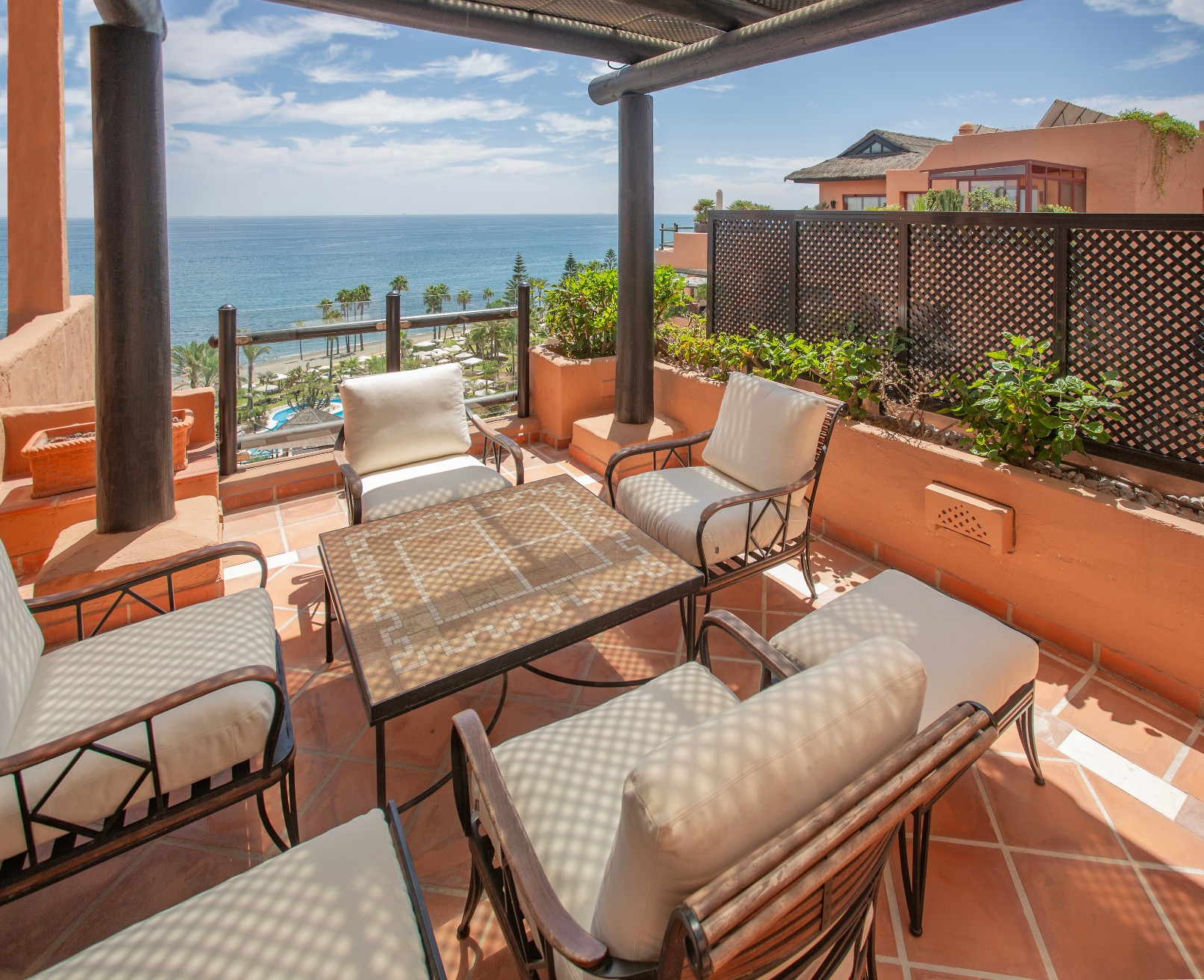 Opulent Six-Bedroom Seafront Penthouse in Kempinski Hotel Bahia, Estepona — photo 35