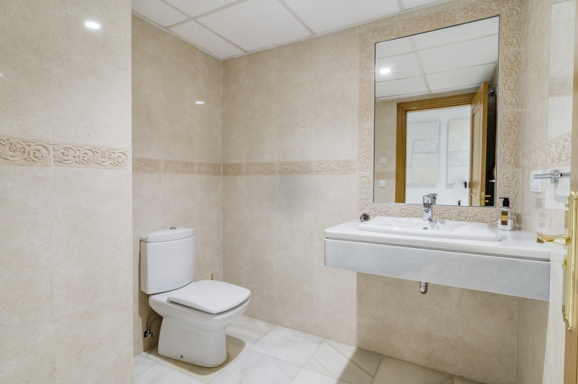 Elegante Erdgeschosswohnung in La Quinta del Virrey, Marbella Goldene Meile — Foto 20