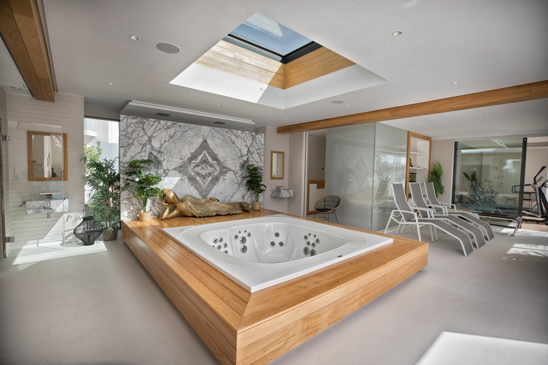 Indrukwekkende 7-slaapkamer luxe villa met prive tennisbaan in El Paraiso, Estepona — foto 20