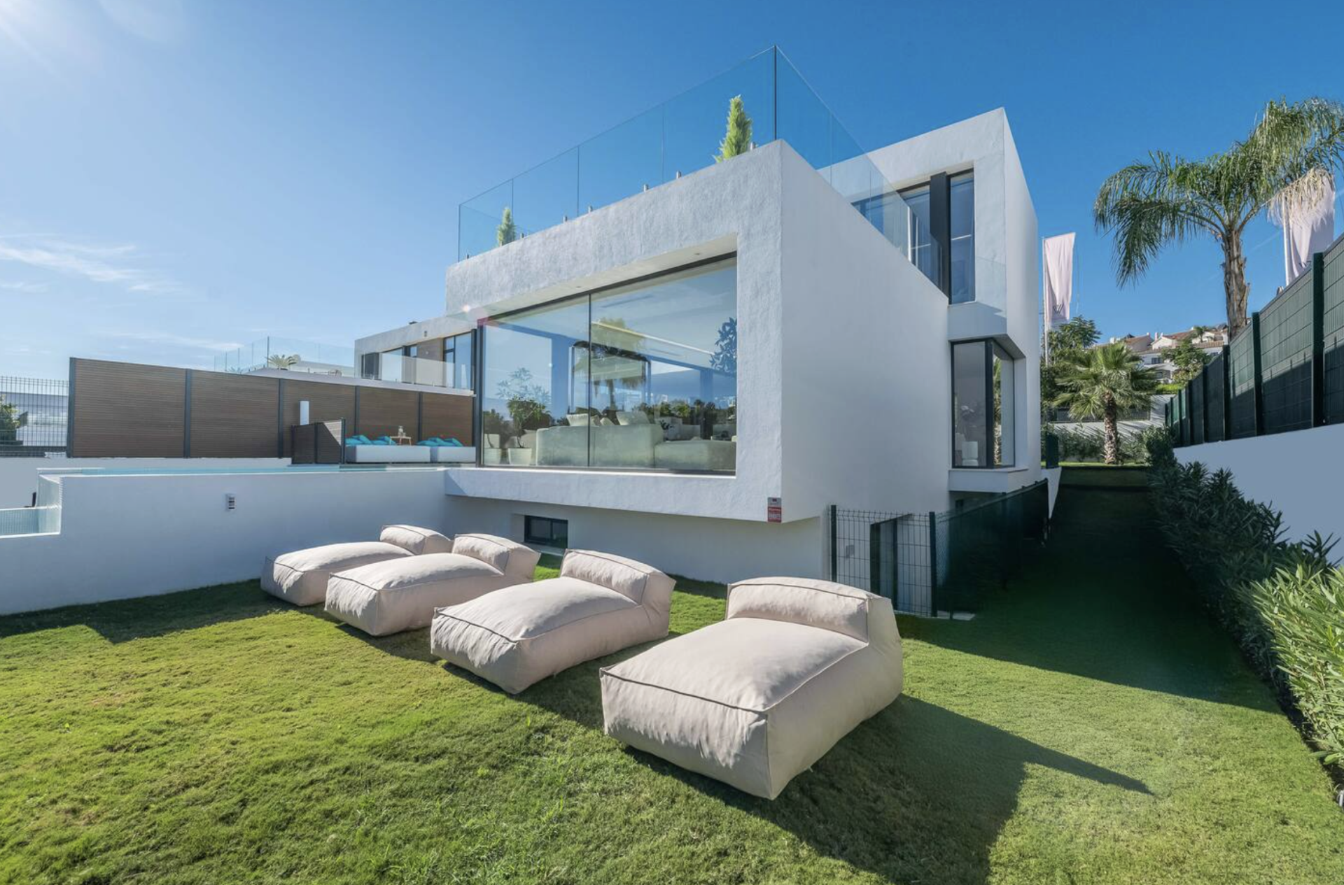 Newly Built Luxury Villa with Panoramic Golf Views in El Campanario, Estepona — photo 18
