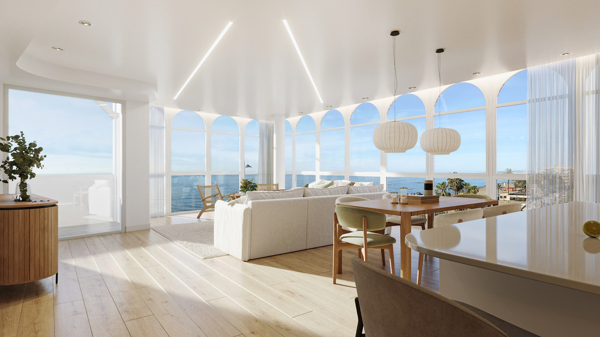 Ático con Vistas al Mar Inmejorables en Front Line Beach en Estepona — foto 21