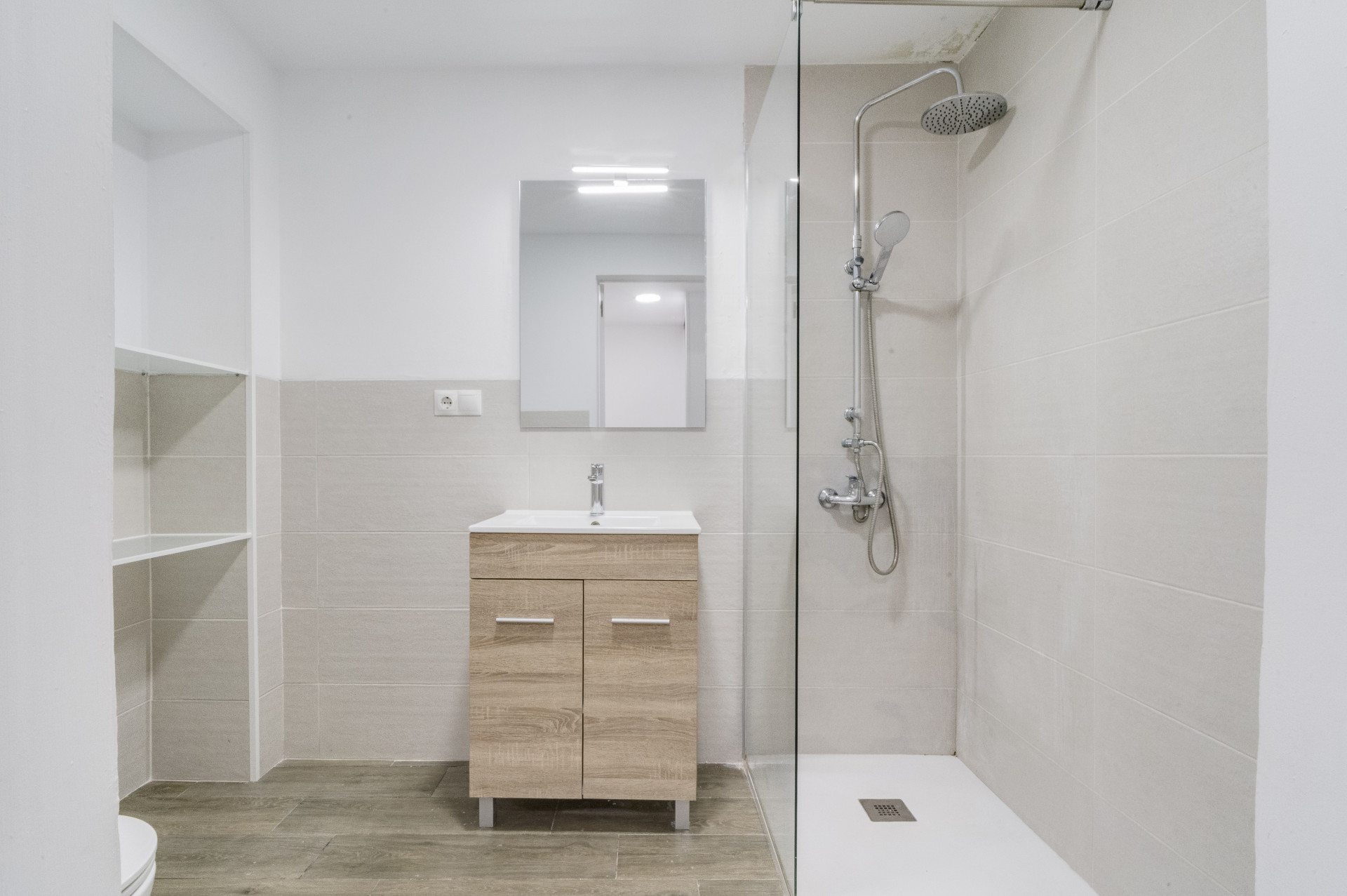 Exclusive semi-detached house renovated in the center of Coín, Malaga — photo 21