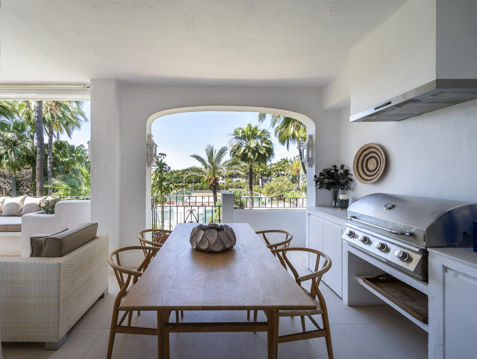 Atico dúplex impresionante en Marina Puente Romano, Marbella Milla de Oro — foto 23