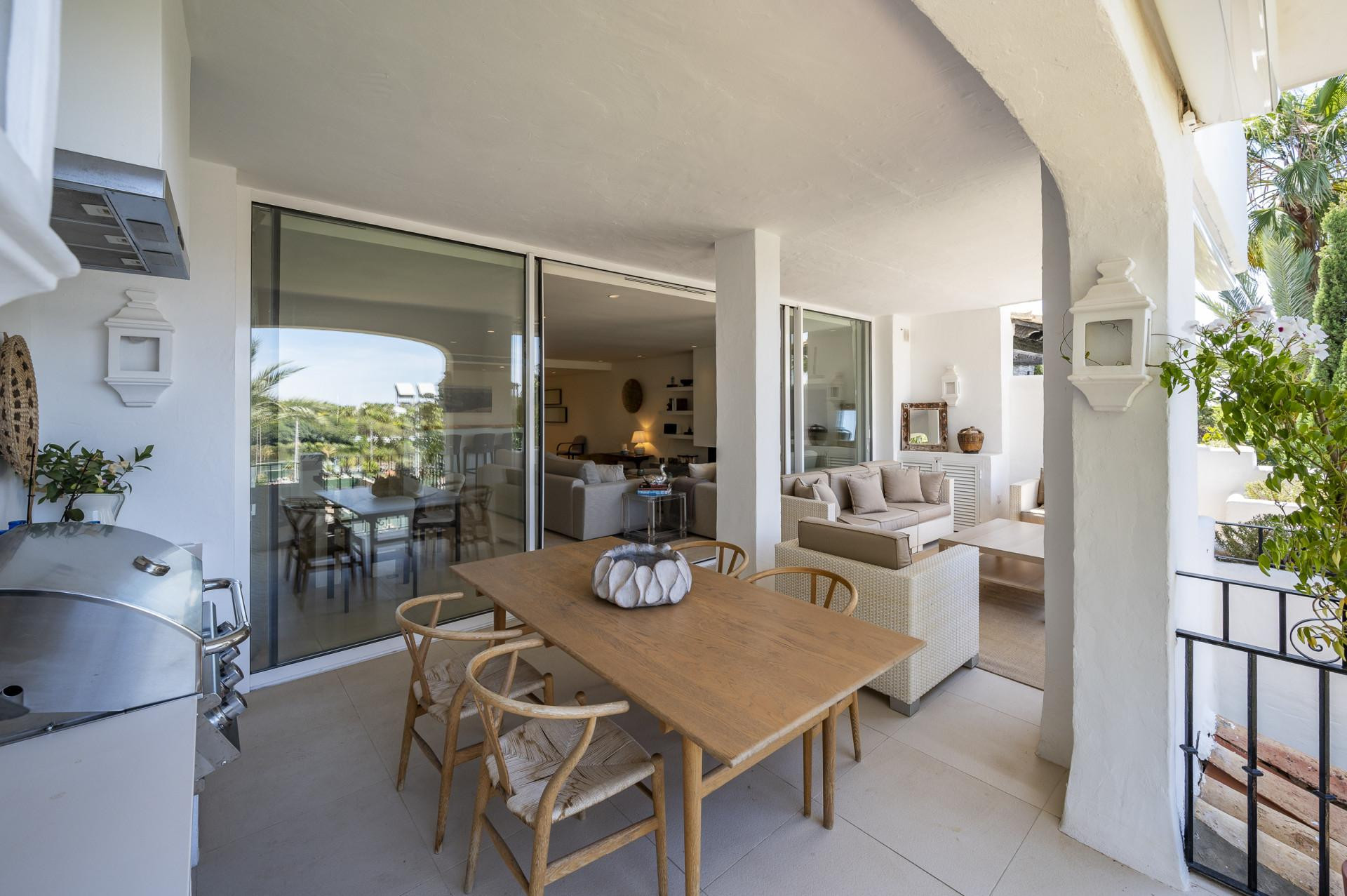 Atico dúplex impresionante en Marina Puente Romano, Marbella Milla de Oro — foto 21