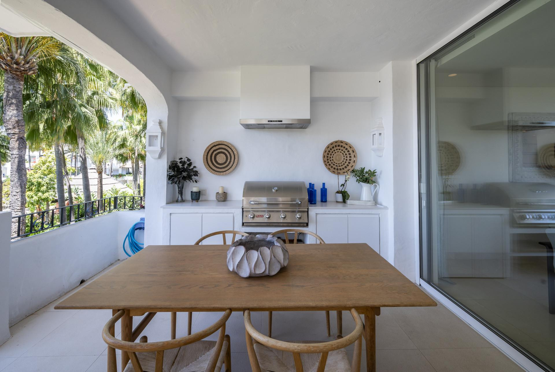 Atico dúplex impresionante en Marina Puente Romano, Marbella Milla de Oro — foto 22