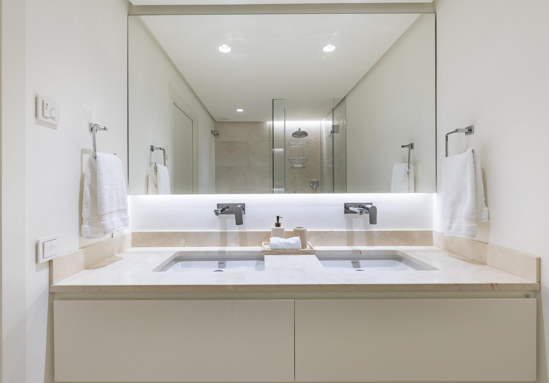 Atico dúplex impresionante en Marina Puente Romano, Marbella Milla de Oro — foto 16