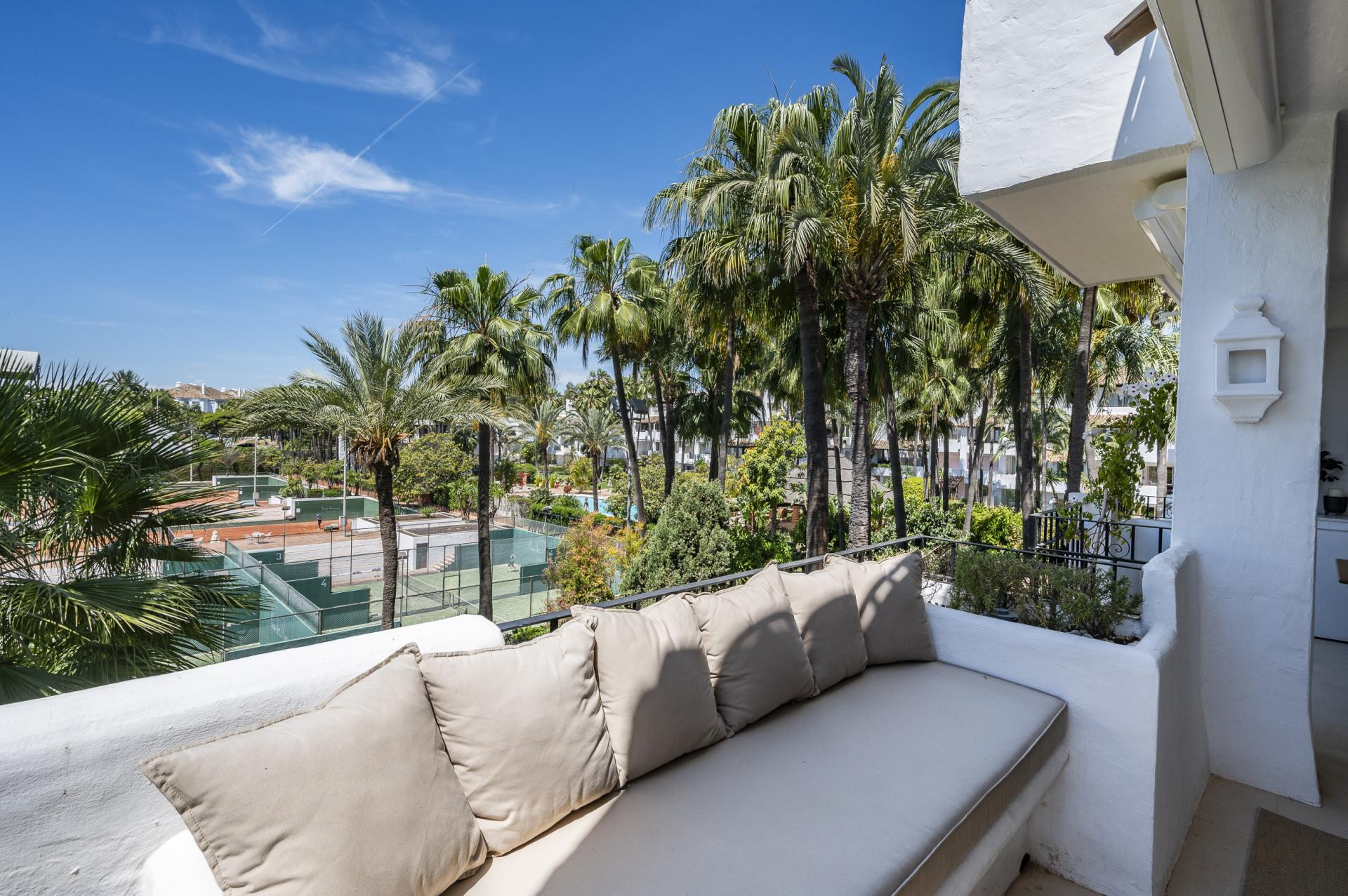 Atico dúplex impresionante en Marina Puente Romano, Marbella Milla de Oro — foto 26