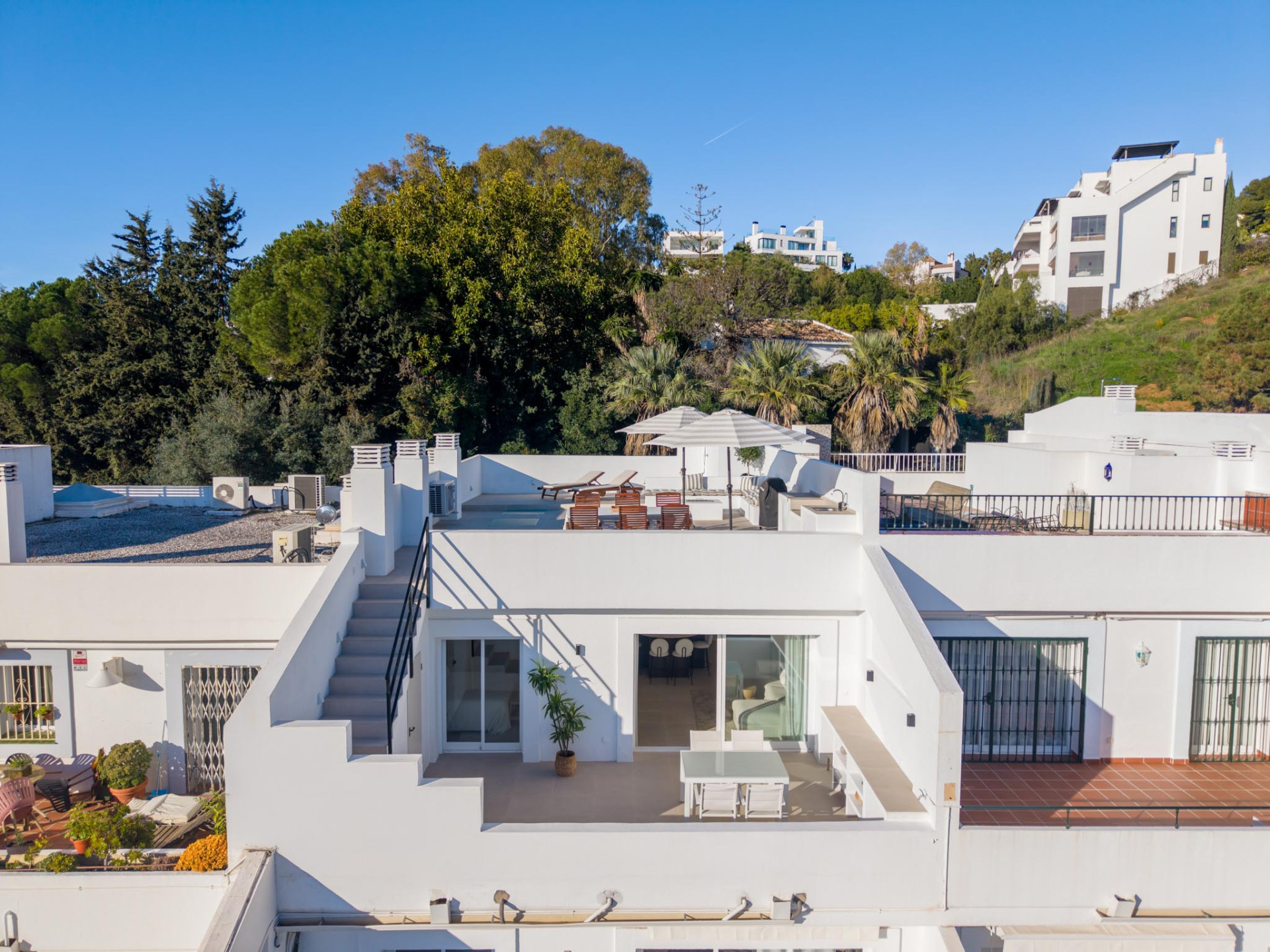 Luxe Duplex Penthouse in La Quinta, Benahavis met panoramisch uitzicht — foto 16