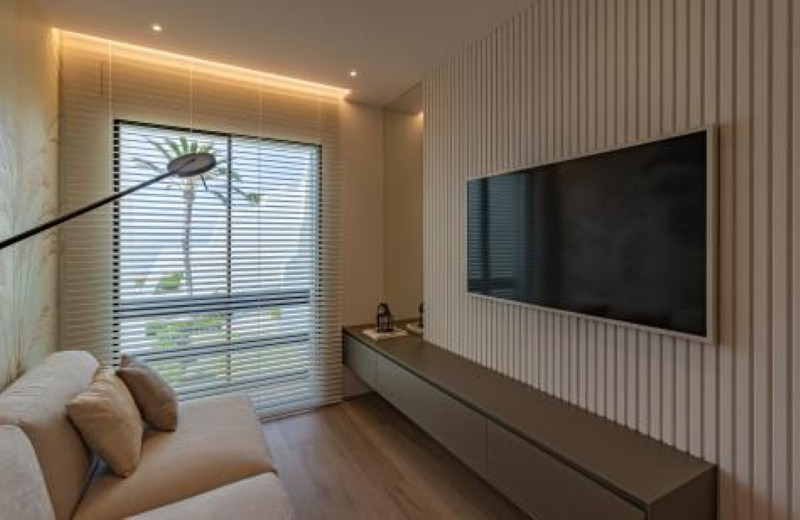 Luxury Beachfront Townhouse in Coral Beach, Marbella Golden Mile — photo 19