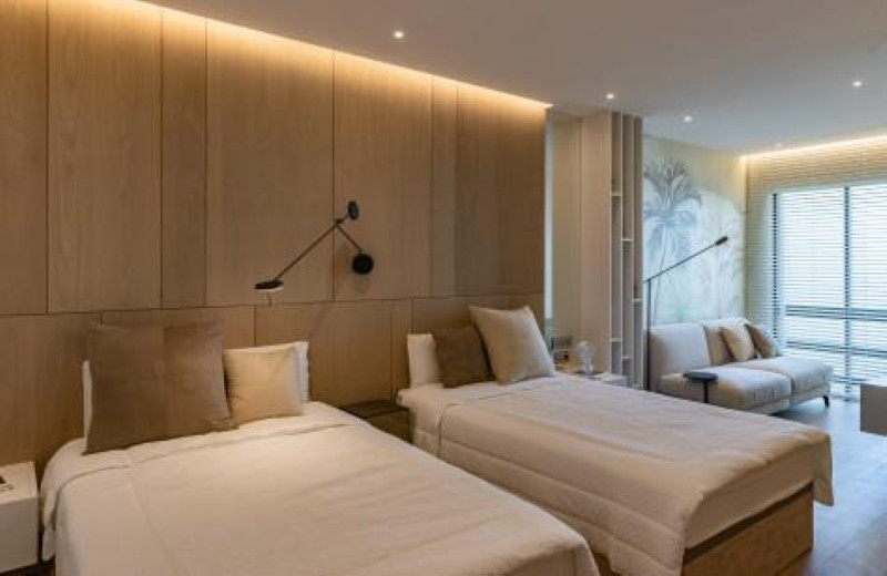 Luxury Beachfront Townhouse in Coral Beach, Marbella Golden Mile — photo 16