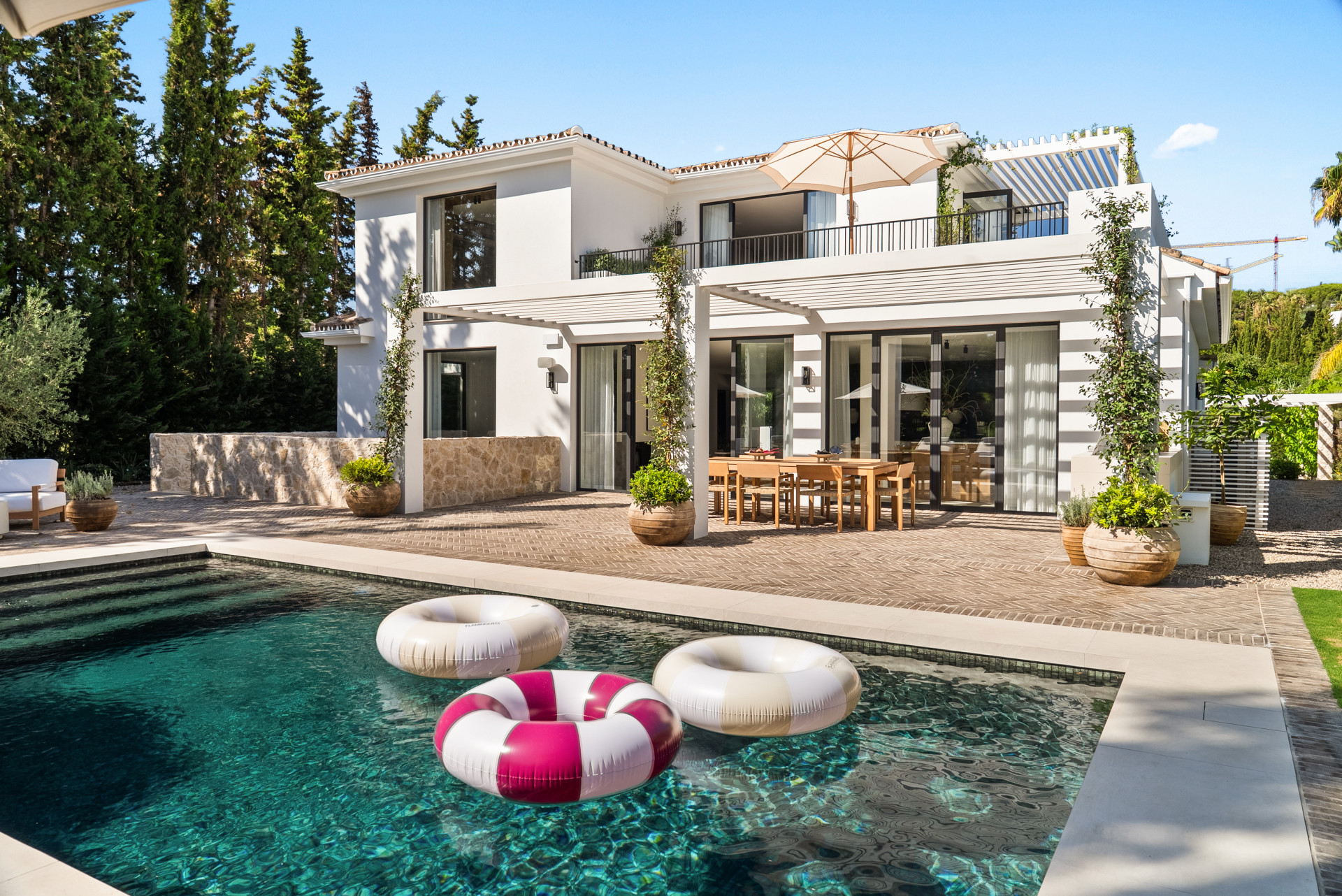 Impecable Villa de inspiración italiana con vistas a la montaña en Las Brisas, Nueva Andalucia — foto 38