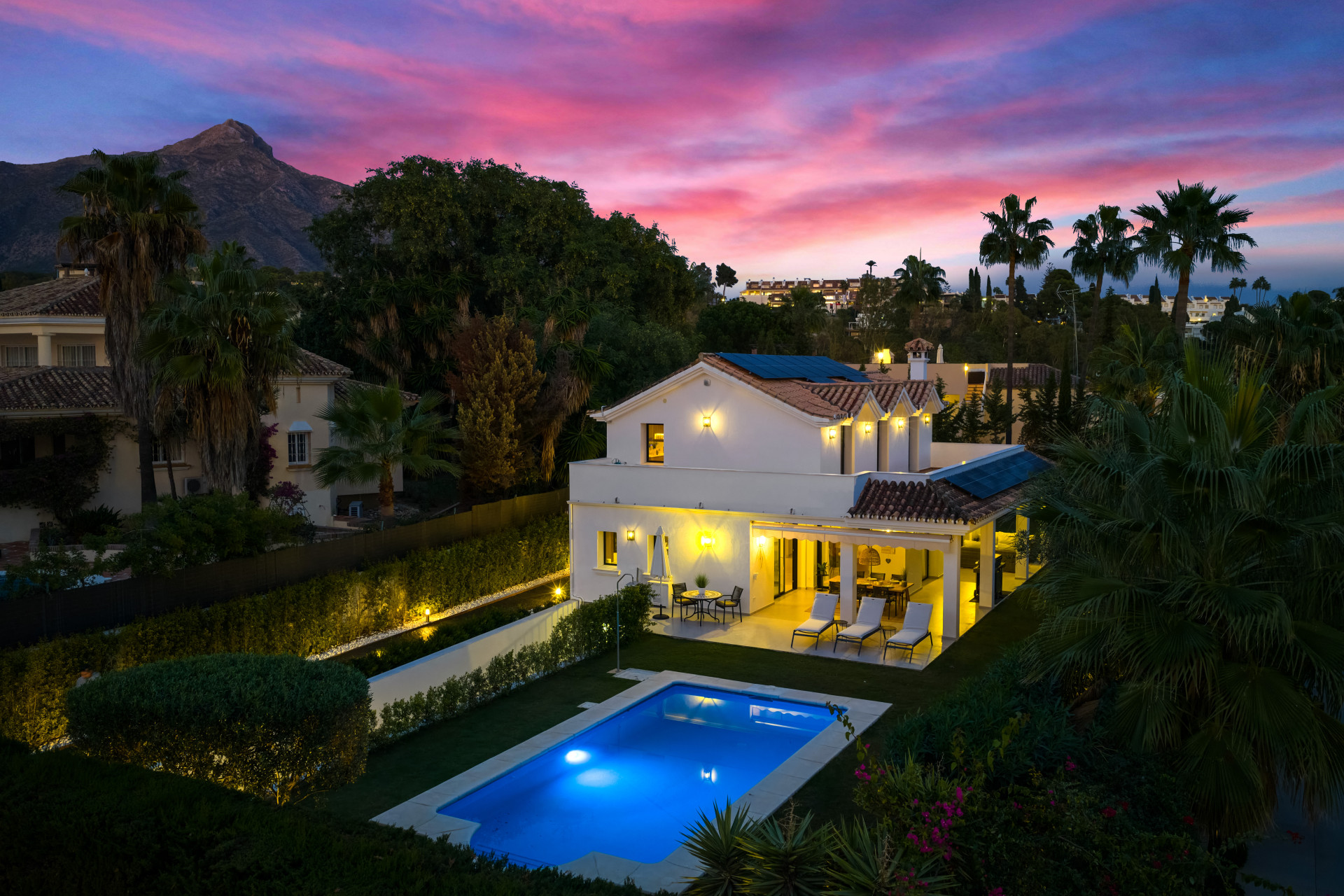 Villa de lujo de cuatro dormitorios en Nueva Andalucía, Marbella — foto 16