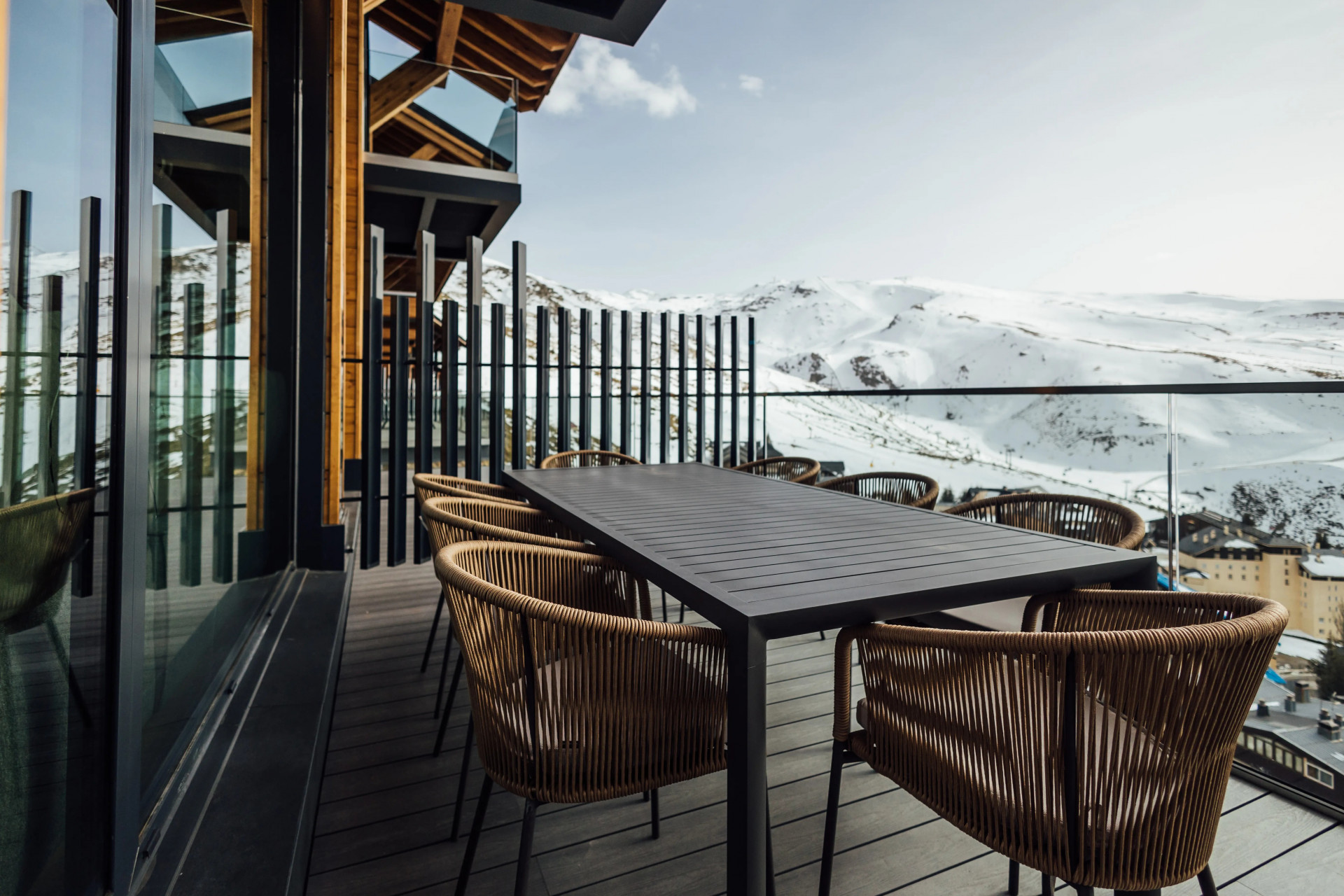 Lujosa casa de cuatro dormitorios con vistas panorámicas a la montaña en Sierra Nevada - Pradollano — foto 24