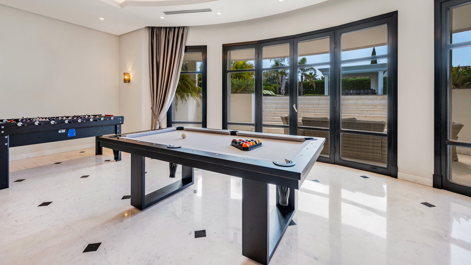 Gran Villa Clásica con Vistas al Mar Panorámico y Golf en La Alqueria, Mijas, Málaga — foto 19