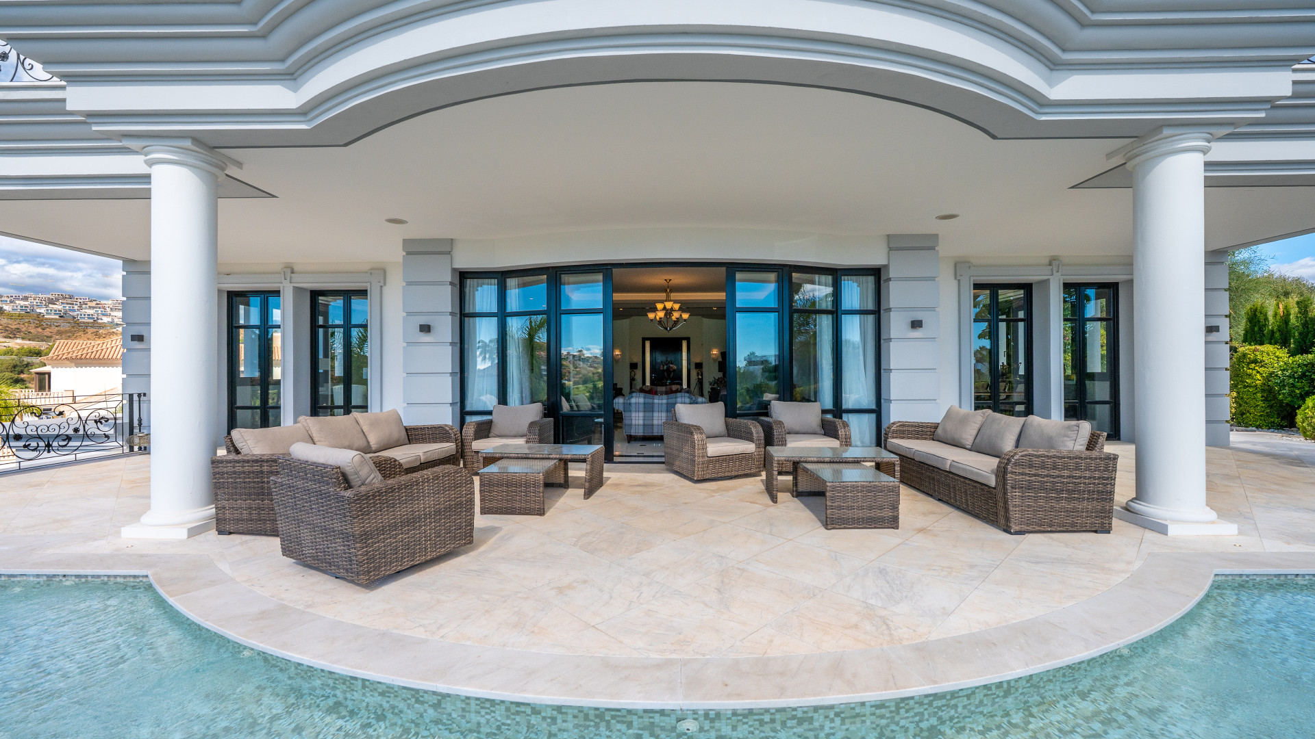 Gran Villa Clásica con Vistas al Mar Panorámico y Golf en La Alqueria, Mijas, Málaga — foto 26