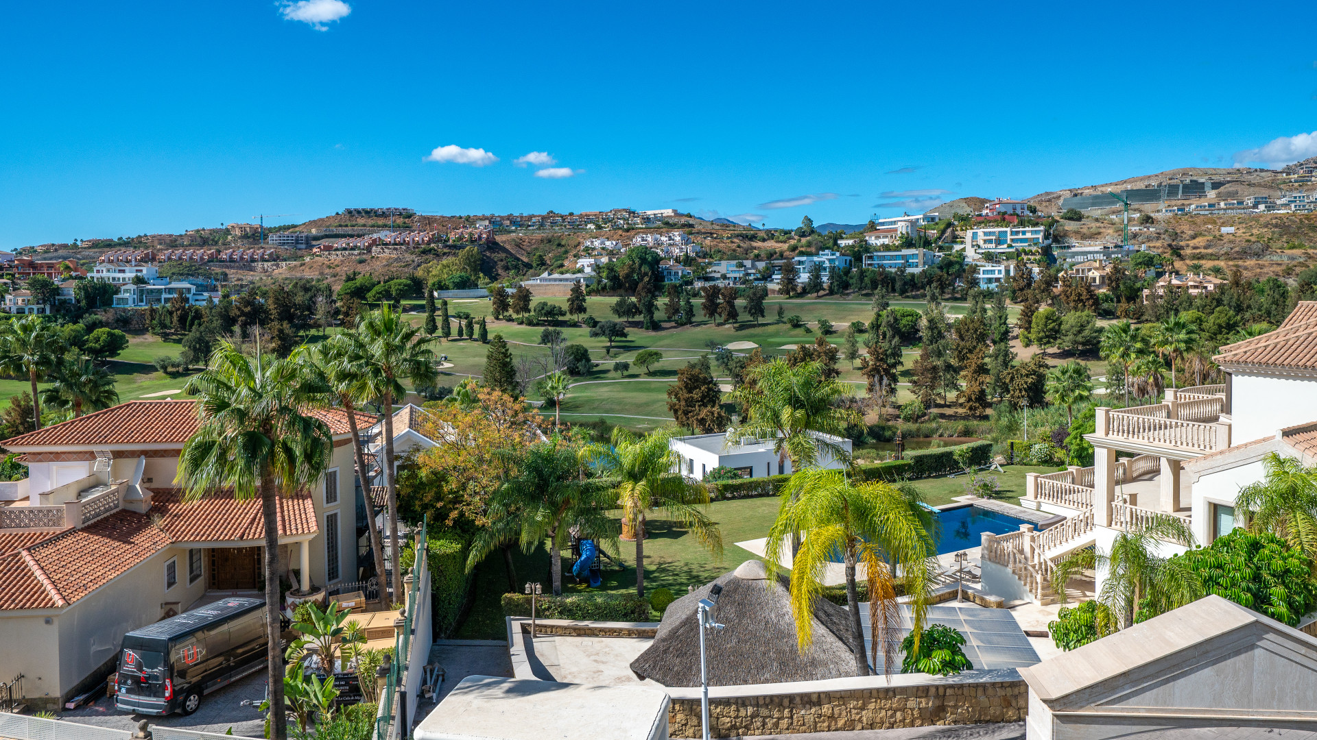 Gran Villa Clásica con Vistas al Mar Panorámico y Golf en La Alqueria, Mijas, Málaga — foto 30