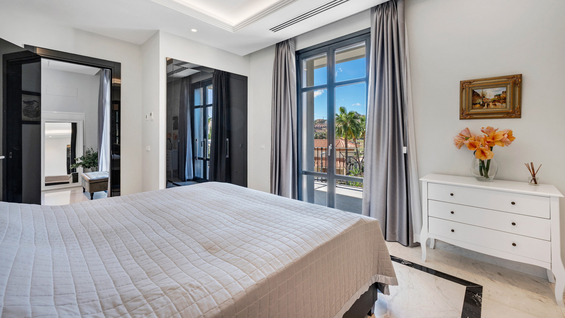 Gran Villa Clásica con Vistas al Mar Panorámico y Golf en La Alqueria, Mijas, Málaga — foto 16