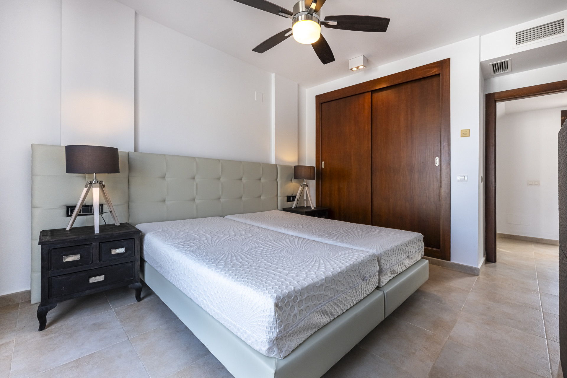 Luxus-Triplex mit Panoramablick in Los Altos de los Monteros, Marbella — Foto 17
