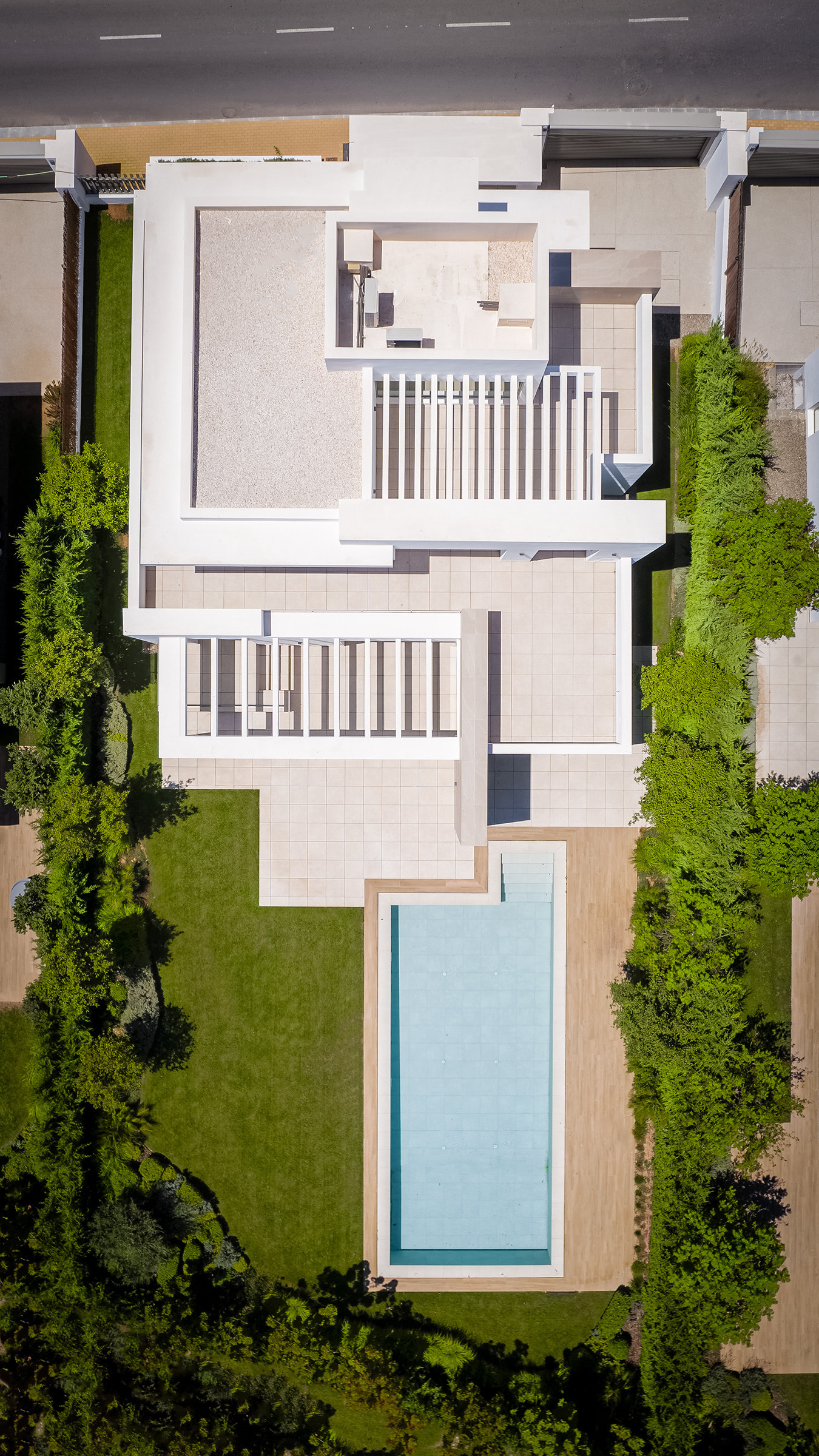 Moderne Villa mit fünf Schlafzimmern in El Paraiso, Estepona — Foto 27